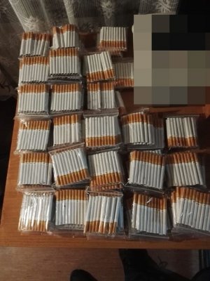 Zdjęcie przedstawia przygotowane papierosy.